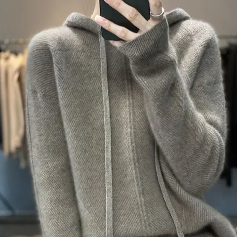 [하프클럽/휴드]율레이스 사선 라인후드 니트