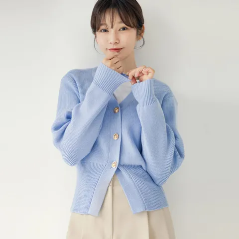 (~XXL까지) 클라드 브이넥 골드 단추 가디건 긴팔 간절기 봄 가을 데일리 일상 캐쥬얼 출근룩 빅사이즈