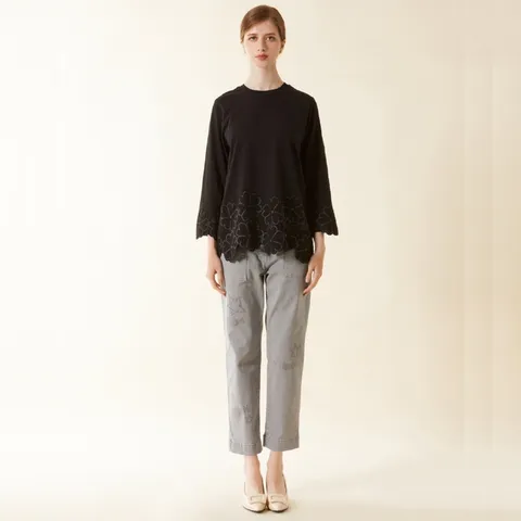 [롯데백화점][손정완]데일리룩 스트라이프 플라워 티셔츠 ZDR33071