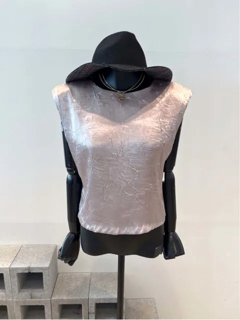 [브리치] VIVA / [VIVA] 22SS 블링 새틴 나시 블라우스