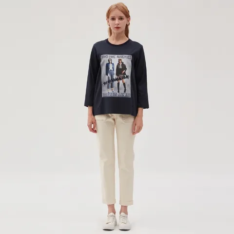 [롯데백화점][손정완]데일리룩 미니멀 프린팅 레귤러 티셔츠 ZDR33080