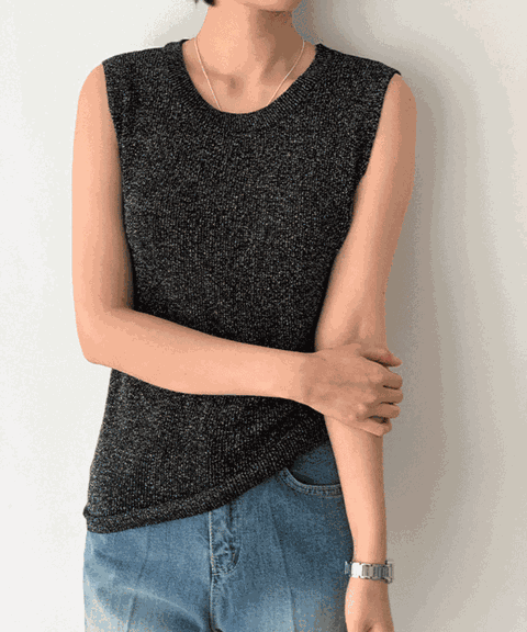 [하프클럽] 썸머 데일리 글리터 펄 라운드 니트 나시 민소매 이너 반짝이 니트 여성