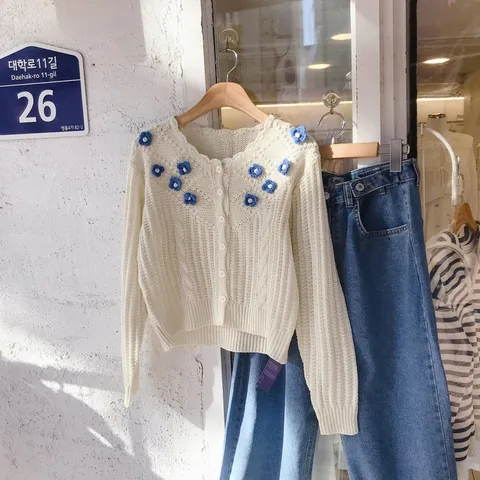 [브리치]  / 키치 플라워 자수 폼폼 니트 가디건