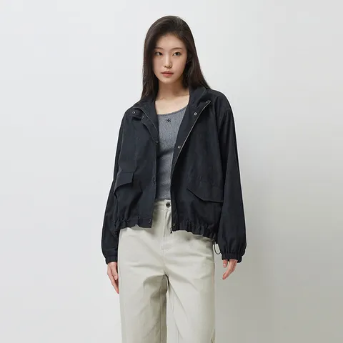 [롯데백화점]이중카라 셔링 포인트 루즈핏 점퍼SAJP71611