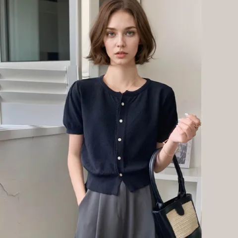 여자 여름 차분한 출근룩 퍼프 크롭 반팔 니트 가디건