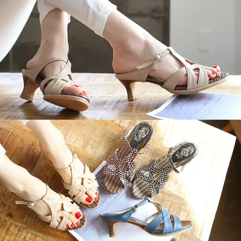 [애슬릿] 유니크 굽 여름 스트랩 슬리퍼 힐