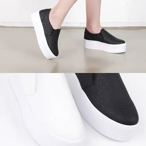 뱀피 무늬 키높이 여성 슬립온 운동화 4.5cm