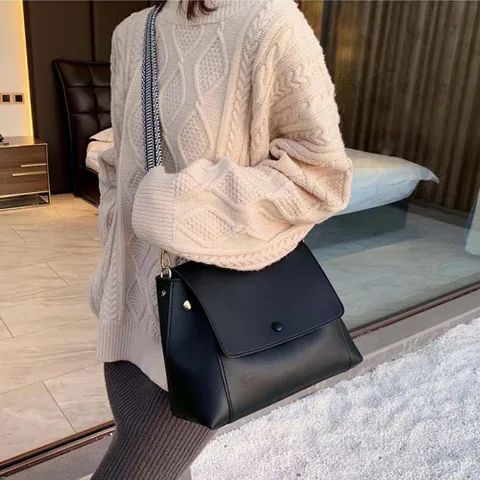 데이나 가죽 크로스백 블랙 / 데일리 숄더백