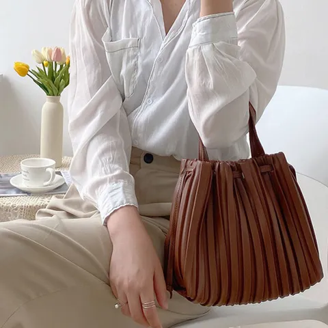 [옷자락] 여자 플리츠 버킷 크로스 가방 3컬러 숄더백