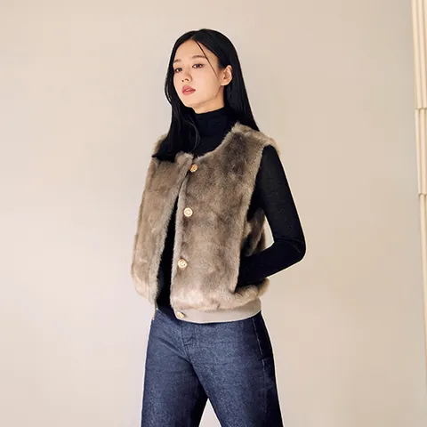 2.1[최초가59,900]셀렙샵 에디션 글로시 FAUX 밍크 베스트