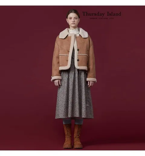 [Thursday Island] 크롭 페이크 무스탕 자켓(T238MLT241W)