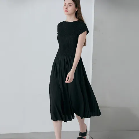 [바로도착][최초가 99,000원] 멜로우 플리츠 원피스 (2colors)_YJ04WAPOP01