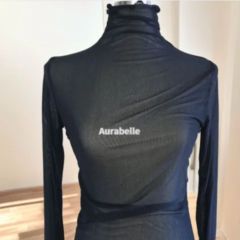 아우라벨르 블랙색상 시스루티셔츠 폴라이너티 나시탑 브라렛블라우스가디건 심리스브라니트티