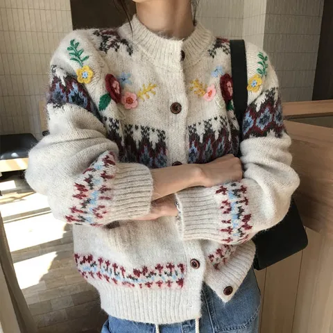 [유어하젤] 아이콘 노르딕 꽃자수 울니트 가디건_F4268