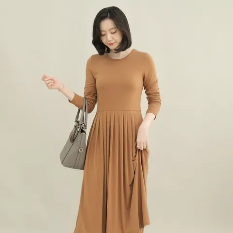 애비뉴투지 엄마옷 아코디언 주름 플리츠 봄 가을 긴팔 라운드 홈 롱 원피스 O08113 50대 60대 중년여성