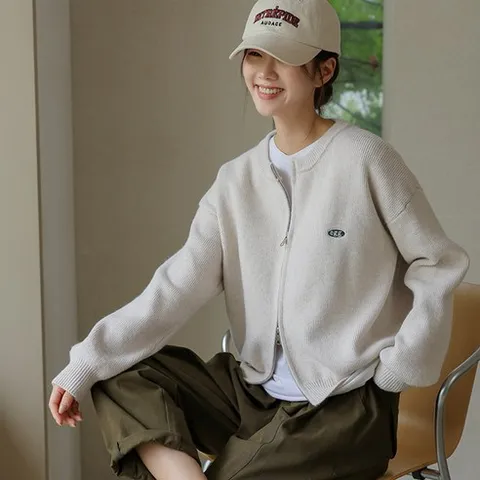 여성용 코스에그 자수 투웨이 니트집업 가디건