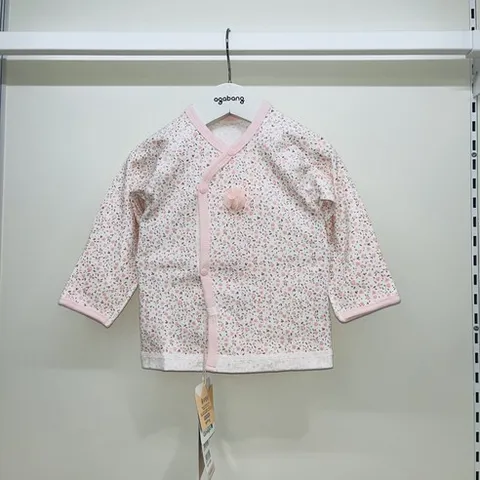 아가방(야탑점) 60%SALE 한국원단생산/무형광섬유 부드러운 원단에 사랑스런 신생아 배내 저고리입니다~~