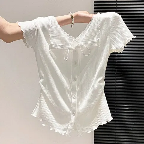 루엔나 여성여름반팔 티셔츠 프릴 리본 셔링 슬림핏 버튼 탑블라우스