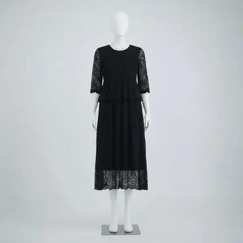 에바큐브 26SS 레이스플리츠 스칼럽스커트