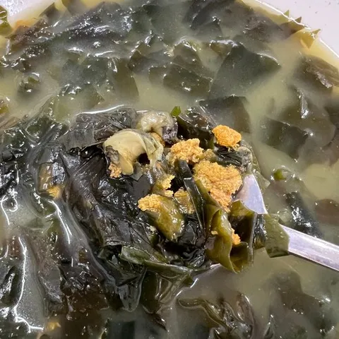 [중앙식당]제주 현지 유명 맛집 성게 보말 미역국 중앙식당 직접발송(1팩_1.5L_2인분기준), 4.5L, 1개