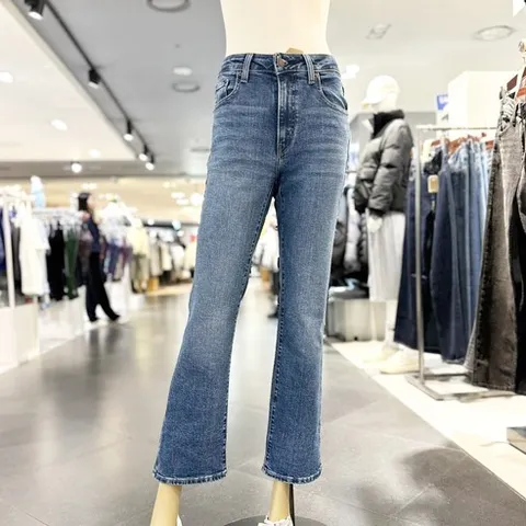 [ L E V I S ] 힙라인이 예쁜 여성 하이라이즈 빅사이즈(31까지 있음) 세미 슬림부츠컷 2종~!! 725 사방스판 사계절 청바지(L001W1-0003) NC강서