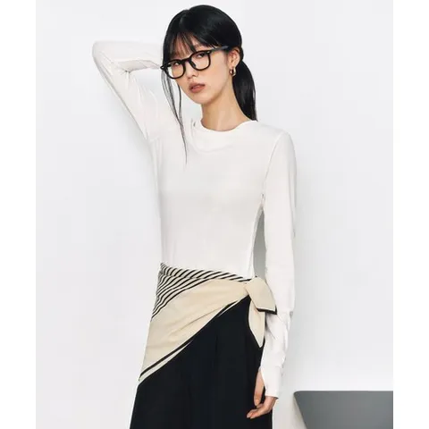 더엣지 THEATG 25FW 핑거홀 텐션 라운드넥 티셔츠 아이보리