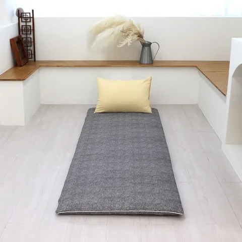 인터카마 멀티싱글 1인 가로70cm 두꺼운 양면 매트 3단접이식 바닥요 까는이불 12color, (70x195), 무지 그레이