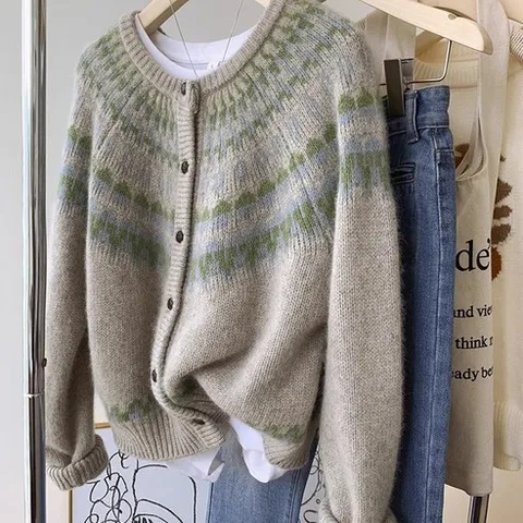 [볼리코스] 노르딕 니트 가디건