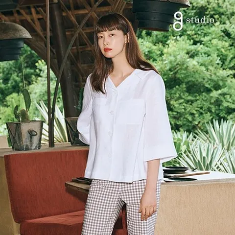 지스튜디오 25SS 프렌치린넨100 시그니처 블라우스1704218
