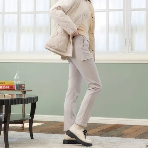 베네통 골프 여성 아웃포켓 본딩 기모바지 베이지