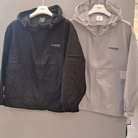 행텐주니어 (남여공용) @@울산점@@ #########25년 제일 얇은 아사원단 주니어들의 필수템~~~~~~~((((바람막이)))))))~~~~~~(2가지 칼라)