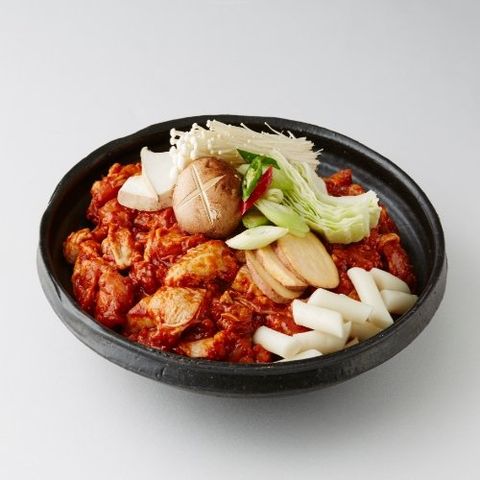 [홈&쇼츠] [청년푸줏간] 국산닭 춘천닭갈비 200g x 7팩(춘천4,간장2,땡초1)