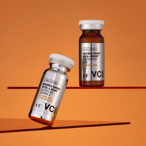 VT 리들샷 비타-라이트 토닝 에센스 VC2000