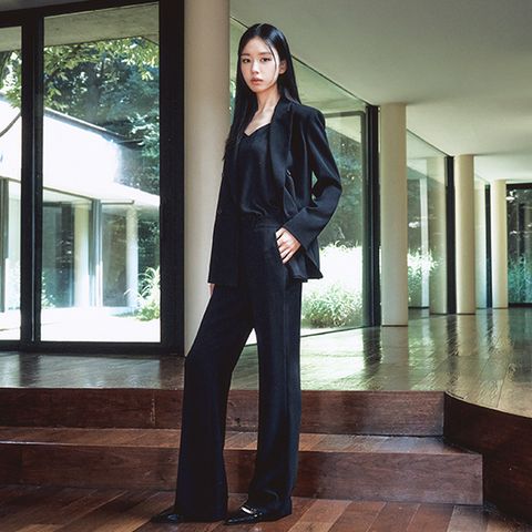 셀렙샵 에디션 25FW 더뉴 트리아세테이트 블랙 팬츠