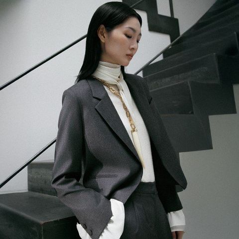 르네크루 25FW 울100% 크롭 재킷
