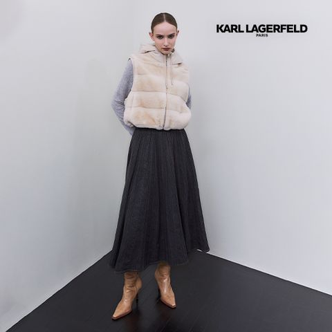 칼라거펠트 25FW 핀턱 데님 스커트