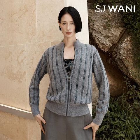 SJ와니 25FW 꾸뛰르 크로셰 풀집업 니트 점퍼 1종