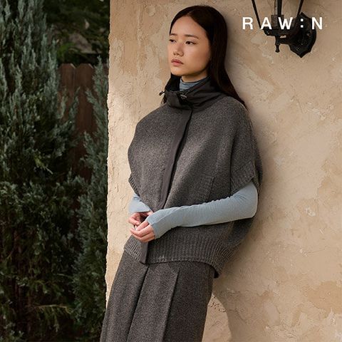 로우앤 25FW 울 판초니트 패딩 베스트점퍼 1종