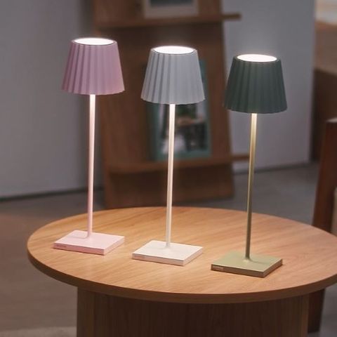 트롤 2.0 테이블 무선 포터블 조명