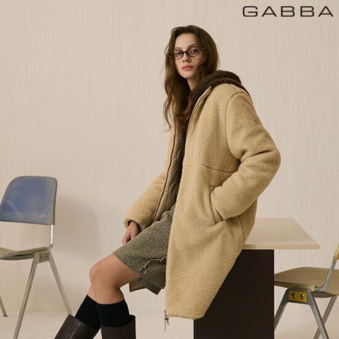 가바 25FW 여성 롱 리버시블 플리스 패딩 점퍼