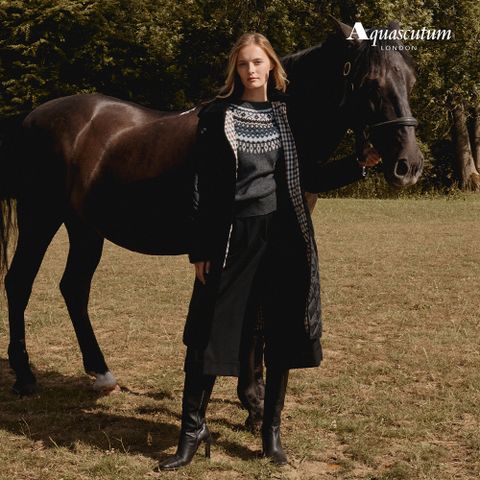 [온플] 아쿠아스큐텀 25FW 여성 헝가리구스다운 퀼팅 패딩롱코트