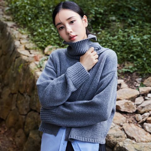 [최초가 79,900]25FW 울터틀 케이프 슬릿 풀오버