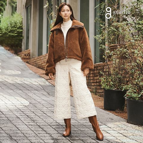 지스튜디오 25FW 지 위켄드 헝가리구스다운 큐롯팬츠