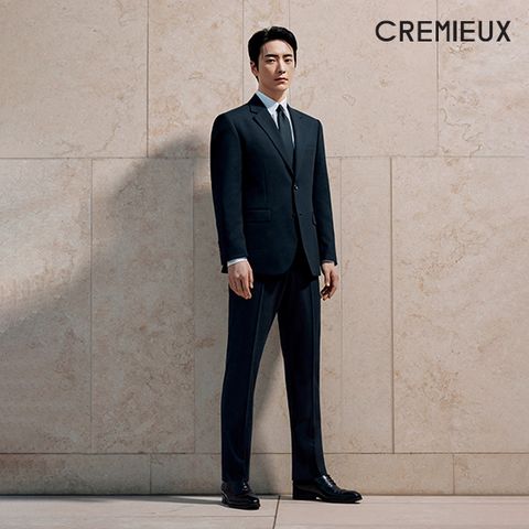 다니엘크레뮤 25FW 파인 메리노울 블렌드 라이크라 수트 1벌