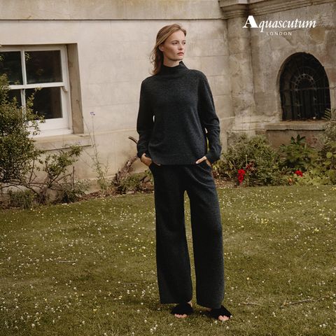 [아쿠아스큐텀] 25FW 울캐시 니트 팬츠