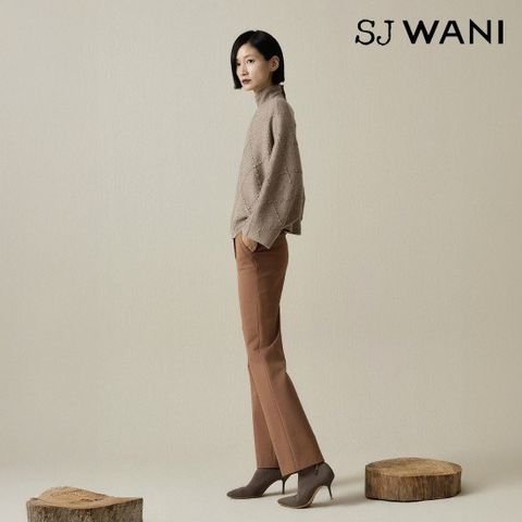 SJ와니 25FW 윈터 폰테 부츠컷 팬츠 1종