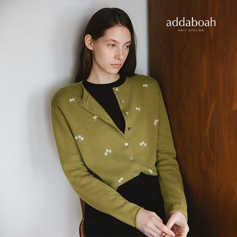 애드아보아 26SS 캐시미어100 자수가디건