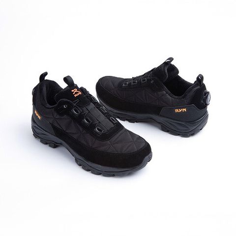 RYN 남성 3D 방한 다이얼 등산화