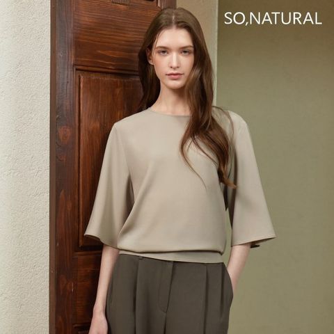 쏘내추럴 26SS 트리아세테이트 프론트백 블라우스