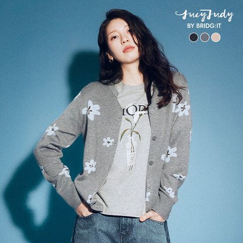 ○ [바이브리짓X쥬시쥬디] 26SS 플라워 아트웍 니트자켓